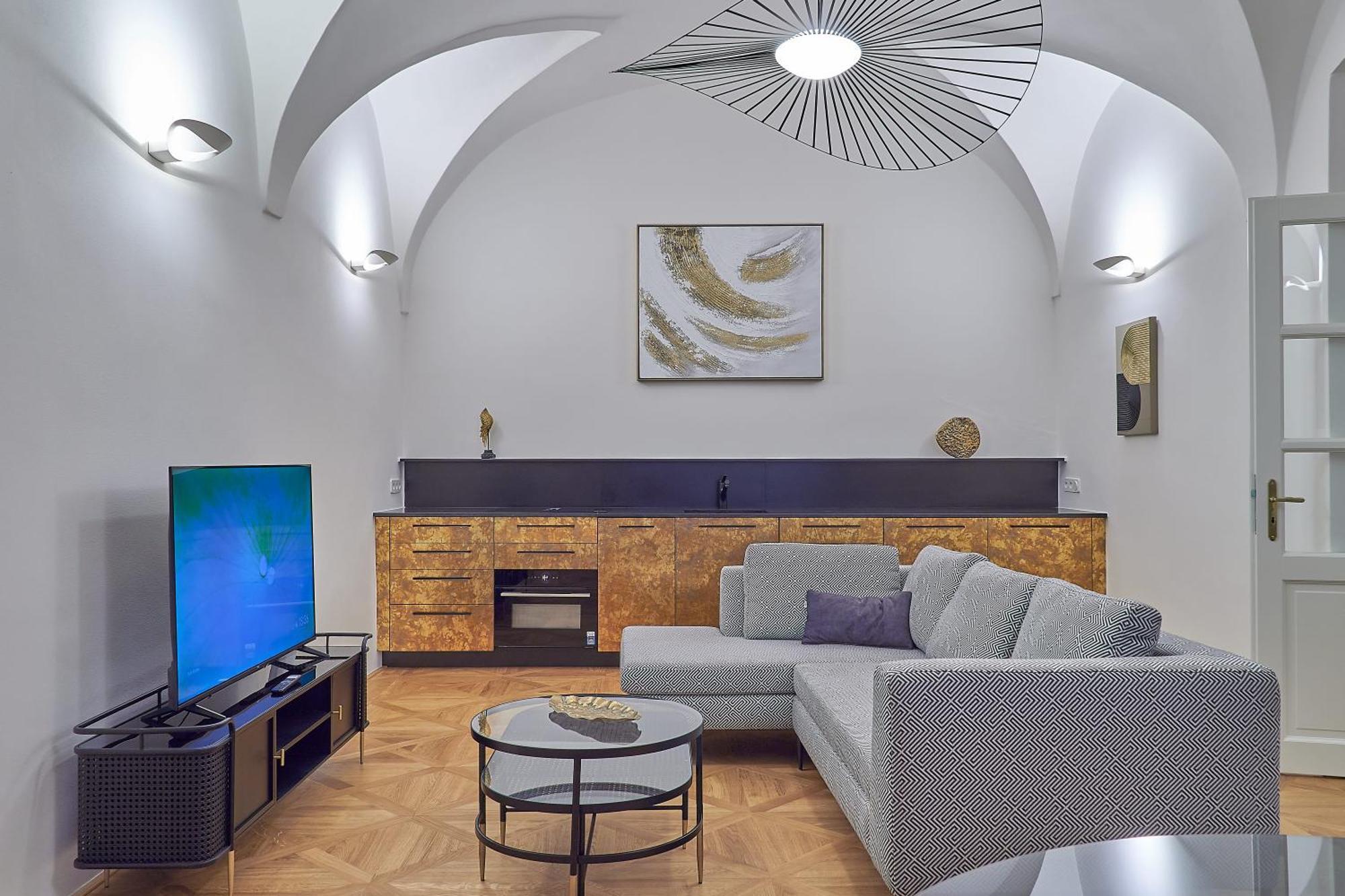 Hotel U 3 Pstrosu Прага Екстериор снимка